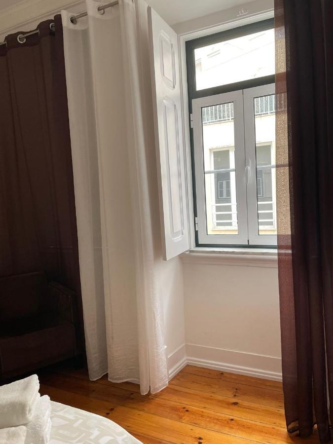 Rustic M2 R1 - Amazing Double Room With Shared Bathroom Lisboa Εξωτερικό φωτογραφία